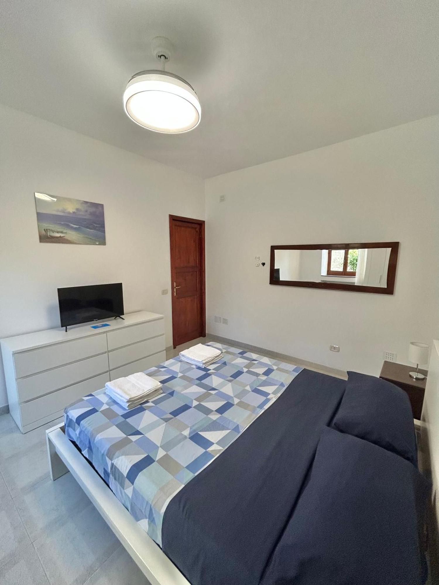 Aeolian Apartments Липари Екстериор снимка